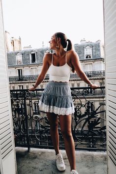 Cute Summer Outfits For Women, Trendy Summer Outfits, Summer Fashion Trends, Skirt Outfit, White Skirt, Cute Summer Outfits, Looks Vintage, Spring Summer Outfits, Cropped Top