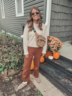 Orange Pants Outfit Fall, Orange Pants Outfits, Burnt Orange Pants Outfit, Aesthetic Burnt Orange, Fall Style Aesthetic, Birkenstock Outfit Winter, Burnt Orange Pants, Orange Pants Outfit, Birkenstock Clog Outfit