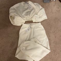 Zara Cream Sweatsuit Sweatshirt Size Medium Sweat Pants Size Small Brand New: Tags Still On Sweats Set, Sweat Pants, Scoop Neck, Sweatpants, Sweaters For Women, Zara, Size Medium, Brand New, Cream