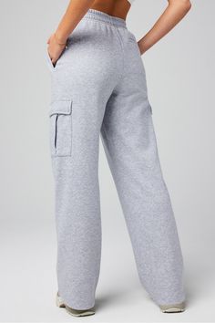 Cozy Fleece Wide Leg Cargo Sweatpant Fabletics Classic Grey Heather female Activewear >> Womens >> Bottoms >> Pants & Joggers >> Lounge Pants Cozy Fleece regular Everyday/Lounge External Pockets/UPF Protection Sweatpants For Short Women, Fabletics Sweatpants, Grey Wide Leg Sweatpants, Fleece Lined Pants Women, Gym Sweatpants, Cargo Sweats, Cargo Sweatpants, Stylish Workout Clothes, Cute Sweatpants