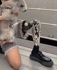 Outfit Categories, Reference Board, Prosthetic Leg, Cyberpunk Aesthetic, Cyberpunk Fashion, Futuristic Fashion, Ex Machina, Pose Reference Photo, 영감을 주는 캐릭터