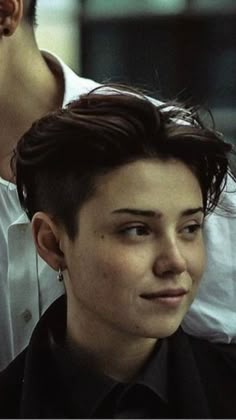 Gay Haircut, Lesbian Hair, Non Binary Haircuts, Lesbian Haircut, Queer Hair, Tomboy Haircut, Androgynous Haircut, Tomboy Hairstyles