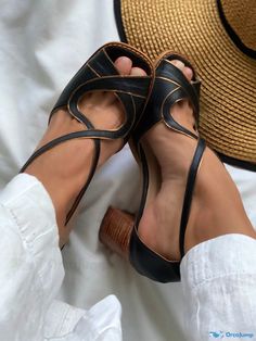 3 Sepatu Pump, Ladies Pumps, Ladies Heels, Summer Pumps, Basic Heels, Mid Heel Shoes, Square Toe Sandals, Handmade Sandals, Mid Heel Sandals