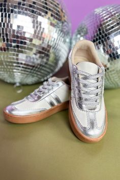 SMiel78Silver, shoes, must have shoes, silver shoes, elevated style, must have style, street wear, ssys by mallory fitzsimmons Athleisure Tops, Metallic Shoes, Maxi Dress Sale, Sole Sneakers, Athleisure Outfits, Sneaker Heels, Fashion Mode, Mode Fashion, Denim Shop