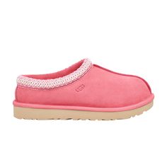 Find UGG Wmns Tasman Slipper ' Rose on Editorialist. Wmns Tasman Slipper 'Pink Rose' Cute Uggs, Pink Uggs, Ugg Tasman Slippers, Preppy Shoes, Ugg Tasman, Suede Slippers, Teenage Fashion, Ugg Slippers, Swag Shoes