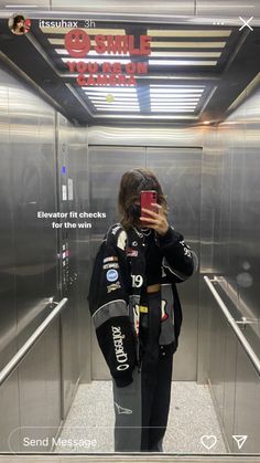 Racer Jacket Outfit, Senior Jackets, Mood Clothes, High Fashion Outfits, Instagram Photo Inspiration, Refashion Clothes, Outfits Aesthetic