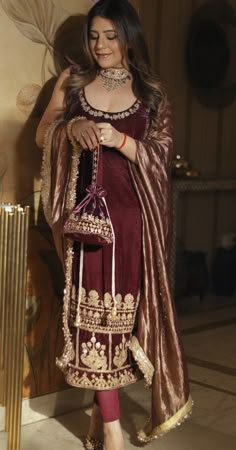 Winter Suits For Women Indian, Velvet Suits Women Indian, Indian Wedding Dress Bridal Lehenga, Velvet Suit Design, Indian Dress Up, Stylish Kurtis Design, Lehenga Saree Design