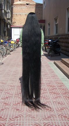 !! Really Really Long Hair, Floor Length Hair, Longest Hair In The World, Extreme Long Hair, Long Black Silky Hair, Long Black Shiny Hair, Real Rapunzel