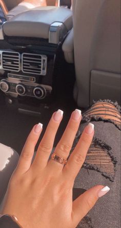 French Tip Short Coffin Acrylic Nails, Short Tip Nails Dip, Hoco Nails Acrylic Coffin, White Nails For Prom Short, White Nails Acrylic French Tips, Nails For Banquet, Mail Ideas French Tip, Hoco Nails Acrylic Square, Triangular French Tip Nails