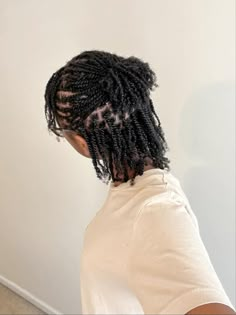 4c hair | two strand twists | protective styles | short natural hair 👑 Short Twists Natural Hair, Twists Protective Styles, Twists Natural Hair, Cute Short Natural Hairstyles, Short Black Natural Hairstyles, Mini Twists Natural Hair, 4c Natural Hairstyles Short, Chic Updo, Short Hair Twist Styles