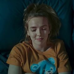 Villanelle Gif, Killing Eve Villanelle, Eve Villanelle, Blue Mask, Orphan Black, Little Outfits