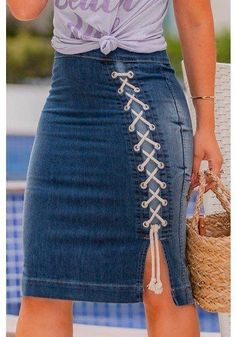 идеи Återvinna Jeans, Denim Skirts For Women, Diy Denim Skirt, Jeans Refashion, Blue Jeans Crafts, Denim Ideas, Upcycle Jeans, Altering Clothes, Denim Skirt Women