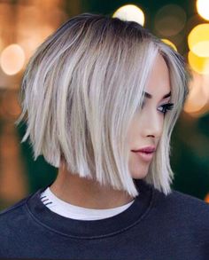 Blonde Hair 2023 Trends Short, Cute Short Choppy Haircuts, Straight Textured Bob Haircut, 2023 Fall Bobs, How To Style A Piecey Bob, Bob Haircuts For Women Square Face, Short Align Bob Haircut, Short Bob Hairstyle Women 2023, Jamie Yuccas Short Hair