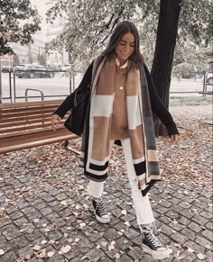 Winter Trends, Fall Fashion Outfits, Winter Fashion Outfits, Looks Vintage, Butter Cookies, College Outfits, Winter Looks, Fall Winter Outfits, Outfits Casuales