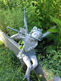 Fairy Statues Garden, Fairy Garden Statue, Small Garden Statues, Fairy Statues, Fairy Aesthetic, Figure Poses, Enchanted Garden, Forest Fairy, Garden Statues