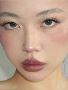 Purple Blush Makeup, Douyin Makeup, Soft Makeup Looks, Purple Blush, Ethereal Makeup, Asian Eye Makeup, Makeup Makeover, Kesha, Kiss Makeup