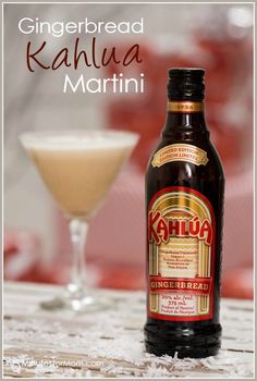 Gingerbread Liquor, Kahlua Martini, Kaluah Recipes, Kahlua Drinks, Kahlua And Cream, Kahlua Recipes, Holiday Martinis, Spicy Candy, New Years Cocktails