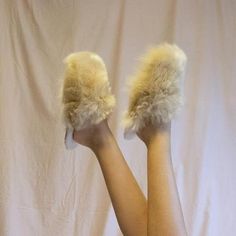 Pamper your feet and keep them snug, even on the coldest days, with these irresistibly soft slippers alpaca.Soft alpaca slippers are handmade by Peruvian artisans who deal with freezing temperatures in the Andean Highlands on a daily basis.The outer lining of these alpaca slippers is made from high quality alpaca wool; super soft. The inside is made of Merino wool: breathable, temperature-regulating, and odour-resistant.- Made of 100% Alpaca Suri.- Spot clean.- Alpaca wool outer lining.- Merino Cozy Beige Slip-on Slippers, Fluffy Faux Fur Slip-on Slippers, Comfy Faux Fur Slippers Super Soft, Comfy Super Soft Faux Fur Slippers, Fluffy Round Toe Slippers, Soft Faux Fur Slippers With Round Toe, Cozy Super Soft Beige Slippers, Fluffy Faux Fur Comfy Slippers, Comfortable Slip-on Faux Fur Slippers