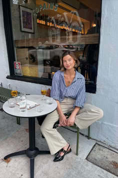 @lilianmwells styles the Sharni Stripe Shirt and Celine Pant. Striped Button Down Outfit, Minimal Fits, Melbourne Style, Blue Striped Shirt Outfit, Bali Photography, Alice Dellal, Outfits With Striped Shirts, Button Down Outfit, Birthday Pic