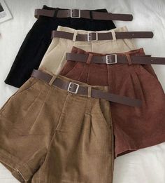 Folding Shorts, Basic Pants, Diy Vetement, Velvet Shorts, High Waisted Shorts, Short Outfits, Aesthetic Clothes, Pretty Outfits, Fashion Inspo Outfits