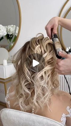 Bride Up Hairstyles, Low Bun Homecoming Hair, Updo With Extensions Wedding, Hair Updo 2024, Updos For Medium Length Hair Tutorial Step By Step, Easy Wedding Hair Updo, Updo Medium Length Hair Tutorial, Low Wedding Hairstyles, Hairstyle For Beach Wedding