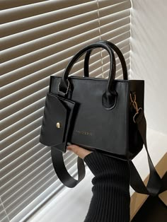 Black Handbags For Women, Black Purses And Handbags, Modern Handbag, Handbags Black, Black Handbag