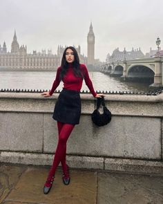 Tights Outfits, Latina Outfits, Skandinavian Fashion, Chique Outfits, Paris Outfits, Looks Street Style, Red Outfit, Autumn Outfit