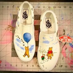 Art Layout, Vans Shoes Fashion, Vans Painted, Shoes Disney, Custom Vans Shoes, Painted Vans