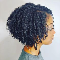 Curly Natural Bob Black Women, Black Women Curly Bob, Black Curly Bob Hairstyles, Natural Hair Curly Bob, Wash And Go Bob Hairstyles, Curly Bob Hairstyles For Black Women Natural Hair, Tapered Curly Haircut Black Women, A Line Curly Bob, Curly Hair Devacut