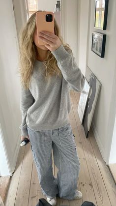 Scandinavian Outfit, Cute Ootd, Simple Outfits For School, Look Legging, Skandinavian Fashion, Stockholm Style, Mens Trendy Outfits, Casual Preppy Outfits