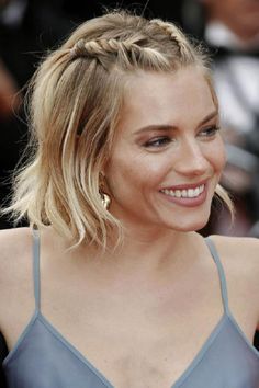 Sienna Miller Hair, French Braid Hairstyles, Peinados Fáciles Para Cabello Corto, Chic Hairstyles, Penteado Cabelo Curto, Easy Braids, Short Hairstyle, Body Makeup