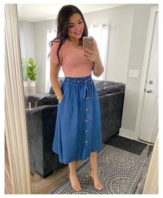 Midi Denim Skirt Outfit, Denim Midi Skirt Outfit, Denim Skirt Outfit, Cute Teacher Outfits, Midi Denim Skirt, Ulzzang Korea, Denim Shorts Outfit, Denim Skirt Outfits