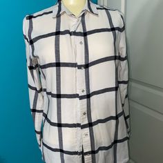 Worn Only A Few Times And Still In New Condition. There’s No Flaws Or Damages. I Don’t Really Wear This Style Of Shirt Anymore And I Have Way Too Many Of Them. Super Cute And Comfy Fit. I Can Offer Discounts On Bundles. Trendy Button-up Tops From H&m, Trendy H&m Button-up Tops, H&m Button-up Tops For Day Out, Chic Button-up Shirt By H&m, Chic H&m Button-up Shirt, Casual H&m Blouse With Button Closure, Trendy Button-up H&m Blouse, Trendy Button-up Blouse From H&m, Trendy Button-up Blouse By H&m