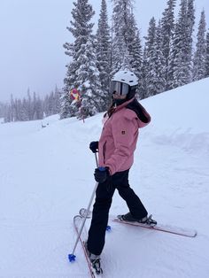 Skiing Outfit Pink, Pink Skiing Outfit, Cloud 9 Aesthetic, Pink Ski Outfit, Ski Jacket Outfit, Pink Snowboard, Skiing Girl, Aesthetic Colorado, Pink Ski Jacket