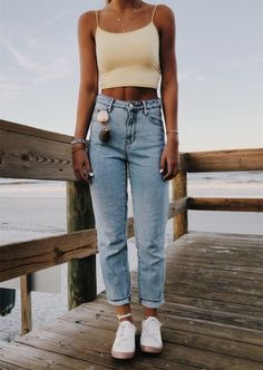 Vsco Outfits, Chique Outfit, Seamless Bra, Mode Inspo, Cute Summer Outfits, Outfit Goals, Bra Top, Looks Style, Ladies Dress Design