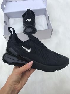 Blinged Shoes, Bling Nike Shoes, Swarovski Nike, Basket Style, Black Nike Shoes, Nike Air Shoes, Shoes Sneakers Nike, Cute Nike Shoes, Nike Air Max For Women