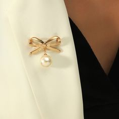 women--bow-brooch Bow Brooch, Scarf Rings, Pearl Pin, Retro Jewelry, Pearl Brooch, Bow Design, Type Of Pants, Jewelry Case, Trendy Fashion Women