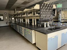 Laboratory Casework Cabinet shelves