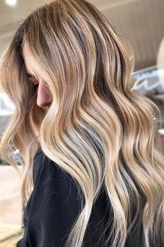 Wheat Hair Color, Wheat Blonde Hair, Champagne Highlights, Hair Color For Fall, Balayage Beige, Wheat Blonde, Champagne Blonde Hair, Butter Blonde, Ice Blonde Hair