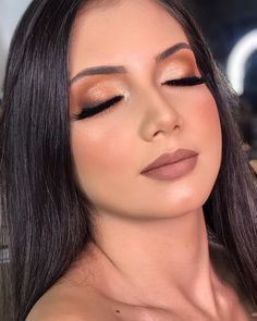 Cursos e Produções BH/Contagem on Instagram: “Linda mas sútil! Quem aí ama esse tipo de make?” Make Beauty, Makeup Artists, Makeup Inspo, Maquillaje De Ojos, Makeup Artist, Eye Makeup, Nose Ring, Makeup, Hair