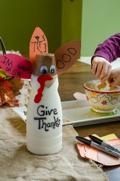 Project Gratitude: A Thankful Turkey Craft Thanksgiving Art For Kids, Thanksgiving Crafts Ideas, Thanksgiving Crafts Kids, Gratitude Crafts