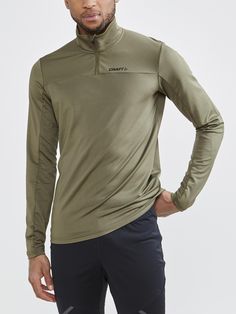 MEN'S CORE GAIN MIDLAYER Men's Midlayers and Hoodies Craft Sportswear NA Fall Outings, Dot Logo, Man Crafts, Craft Logo, Swedish Brands, Trail Shoes, Athletic Performance, Soft Hands, Clothes Collection