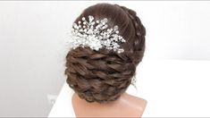 Low Bun Wedding Hairstyles, Braided Low Bun, Bun Wedding Hairstyles, Bun Wedding, Bridal Updos, Hair Elegant, Business Email, Low Bun, Bridal Updo