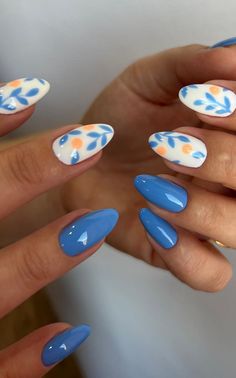 Looking for some flower nail designs? Check out this list of 35+ simple and cute flower nails! Perfect for gel, acrylic, and natural nails. Whether you prefer almond, oval, round, square, or coffin shapes, we've got you covered. From beautiful French tips to vibrant pink, white, blue, yellow, and green hues, these floral nail designs will add a touch of beauty to your fingertips.  (📷 gossipandgloss IG) Flower Nail Designs, Her Nails, Nails Blue, Cute Gel Nails, Blue Nail, Nails Polish, Flower Nail, Nails Almond