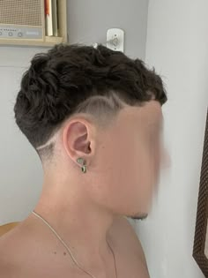 Latin Haircut Men, Side Taper Design, Tapper Fade Freestyle, Taper Fade Haircut Design, Taper Fade Alto, Taper Fade Design, Hair Designs For Boys, Taper Fade Short Hair, Haircut Designs For Men