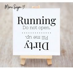 a sign that says running do not open