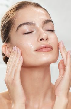 What it is: A facial exfoliant with a resurfacing AHA, BHA and PHA acid blend plus hydrating polyglutamic acid to reveal radiant, glowing, youthful skin.What it does: The three hydroxy acids provide a multilayered resurfacing effect on your skin, while polyglutamic acid and hyaluronic acid infuse skin with hydration. Together, these create an elixir like no other, removing dead skin cells, unclogging pores and minimizing the appearance of wrinkles, uneven skin texture and hyperpigmentation. This Food For Glowing Skin, Fixing Spray, Natural Face Skin Care, Exfoliating Mask, Clear Skin Tips, Perfect Skin Care Routine, Glow Skin, Facial Exfoliator, Pretty Skin Care