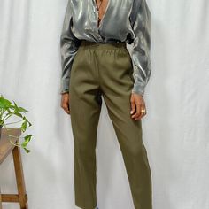 "MEASUREMENTS ✨Size: 6 Petite ✨Waist: 26 - 33\" IN ✨Length: 37.5\" IN ✨Rise: 11.5\" IN ✨Inseam: 27\" IN ✨Model wears a 4 MATERIAL ✨100% Polyester Made in Guatemala" Elastic Waist Trousers, Relaxed Trousers, Womens Trousers, Brown Blazer, Ralph Lauren Women, Etsy Fashion, Wool Blazer, Guatemala, Trousers Women