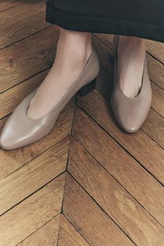 LEATHER HIGH-HEEL SHOES - Taupe Grey | ZARA United Kingdom Everlane Heel, Shoe Wishlist, Taupe Grey, Leather Shirt, Sheep Leather, Leather High Heels, Shoes Trainers, Heel Shoes, Zara Women