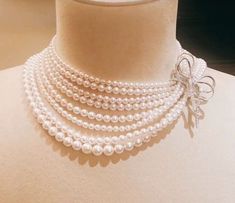 Luxury Pearl Jewelry, Modern Pearl Necklace Design, Big Pearl Necklace, A Prom Dress, Pearl Beaded Necklace